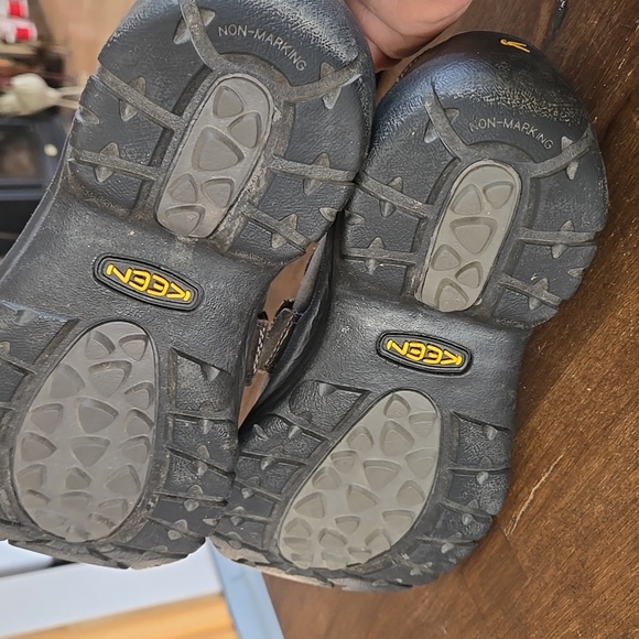 Keen Kaci II Leather Slip Ons Walking Hiking Outdoor Womens Size 7 - Picture 6 of 10